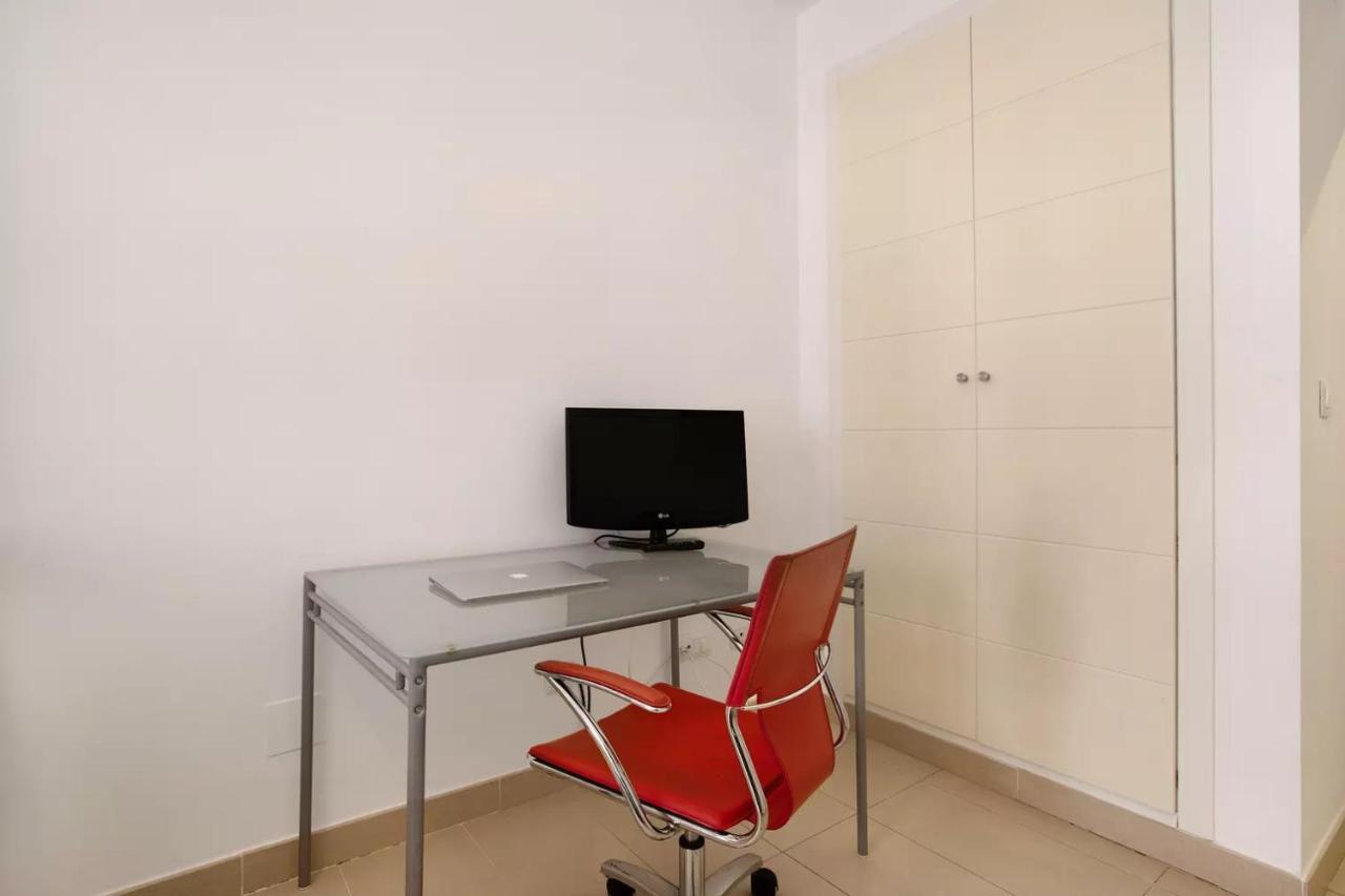 Malaga Campus Apartment Parking Included Exterior foto