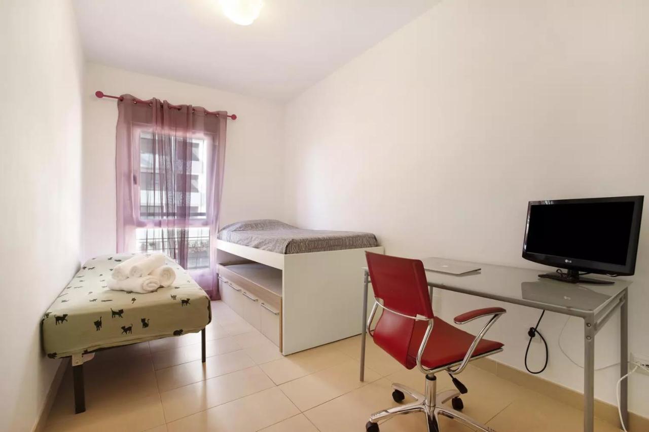 Malaga Campus Apartment Parking Included Exterior foto